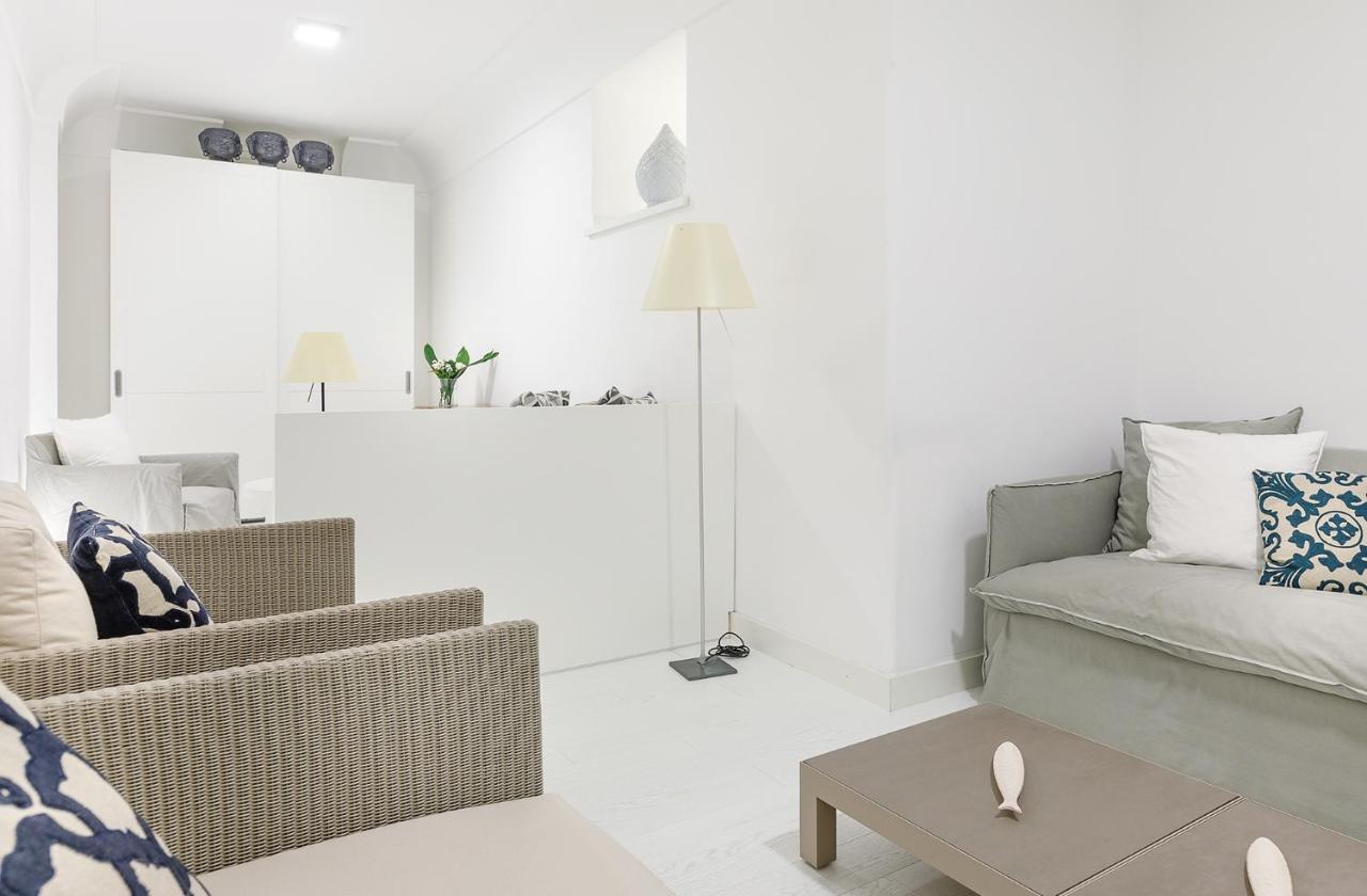 White Stylish Apartment 3 Vico Equense Exterior foto