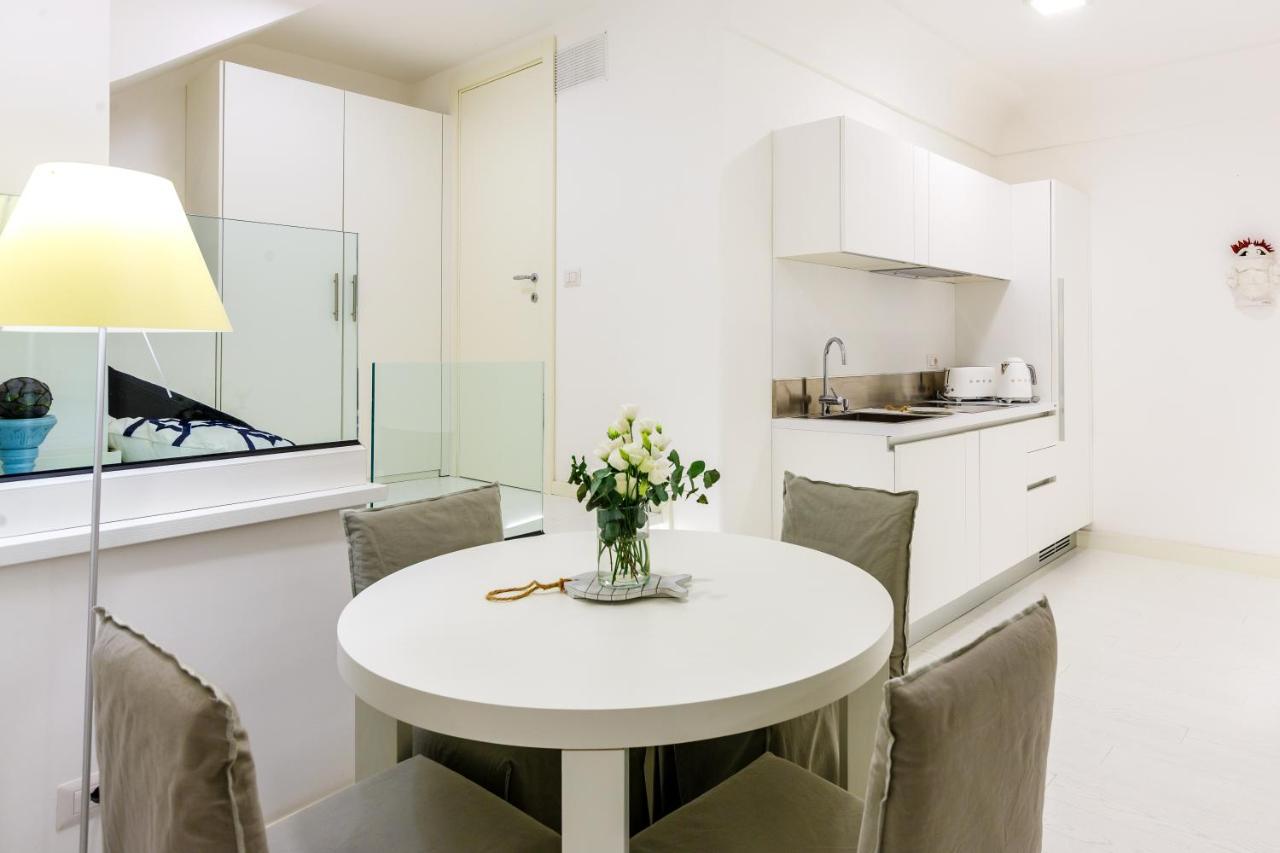 White Stylish Apartment 3 Vico Equense Exterior foto